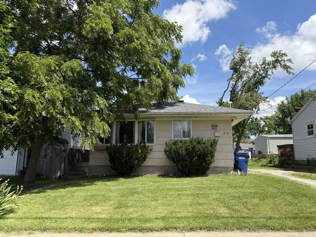 212 East Kansas Street Elburn IL 60119