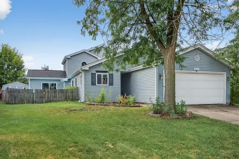 854 Plains Court Carol Stream IL 60188
