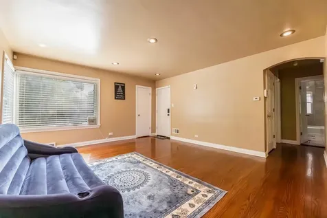 7922 South Ellis Avenue Chicago IL 60619