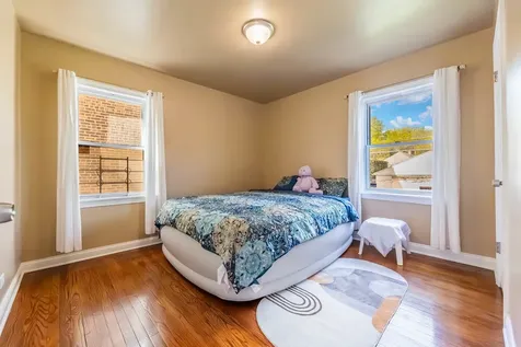 7922 South Ellis Avenue Chicago IL 60619
