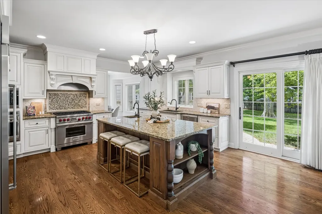 639 North Wright Street Naperville IL 60563