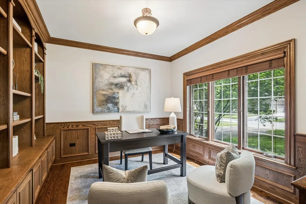 639 North Wright Street Naperville IL 60563