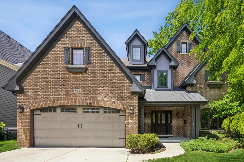 639 North Wright Street Naperville IL 60563