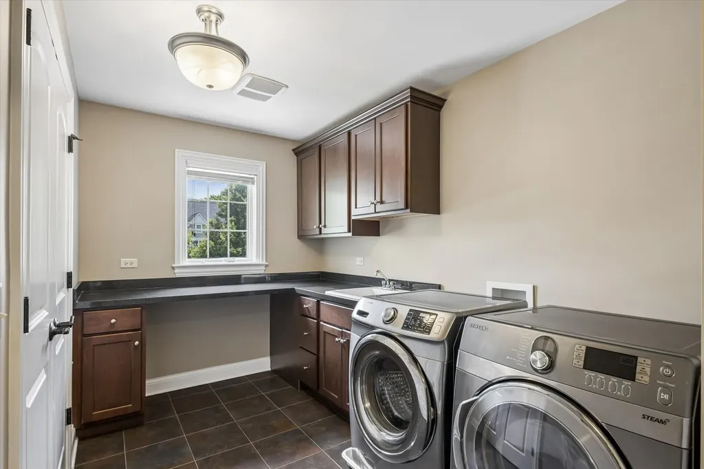 639 North Wright Street Naperville IL 60563