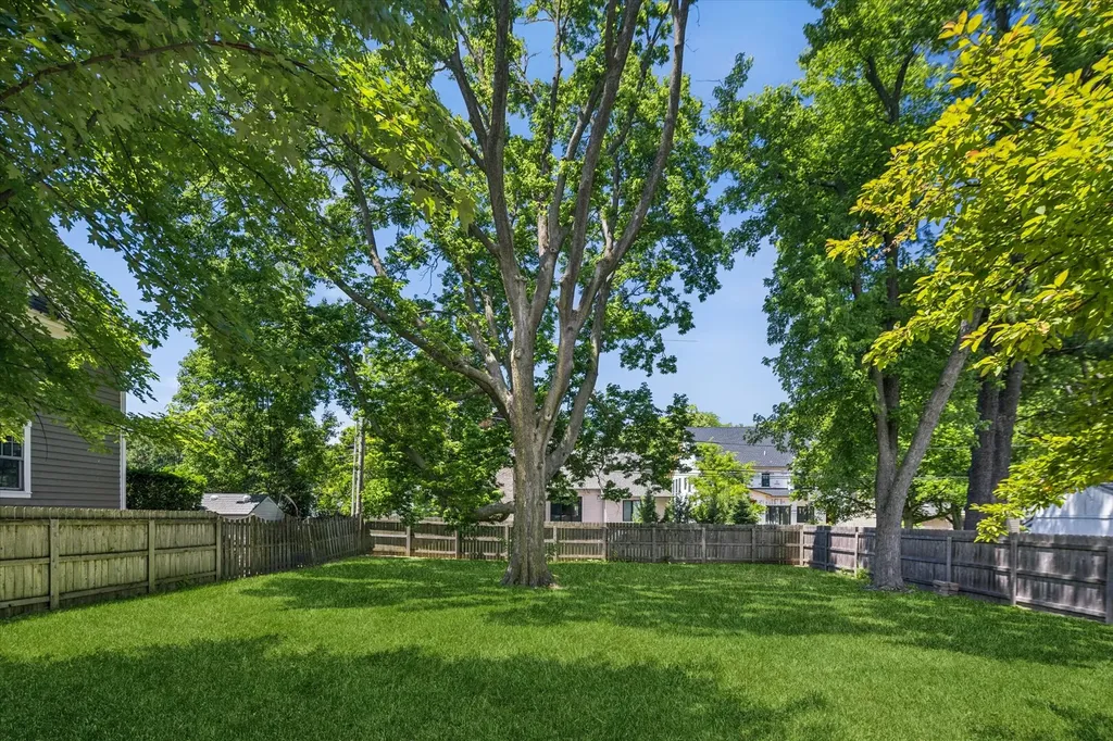 639 North Wright Street Naperville IL 60563