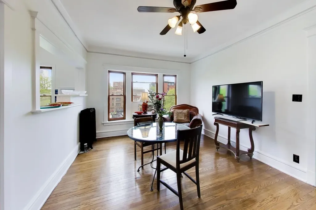 5400 South Dorchester Avenue Chicago IL 60615
