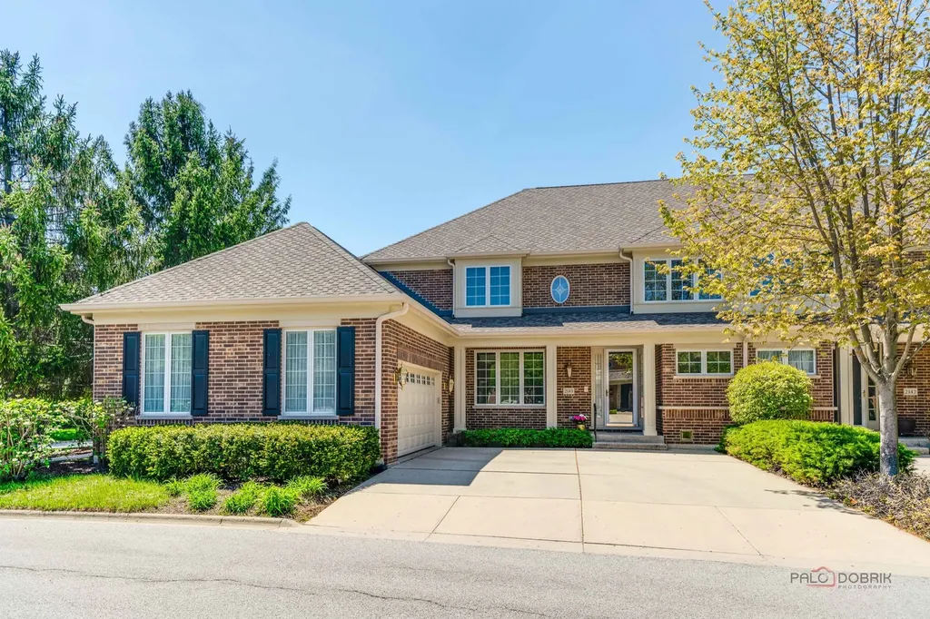 2148 Royal Ridge Drive Northbrook IL 60062