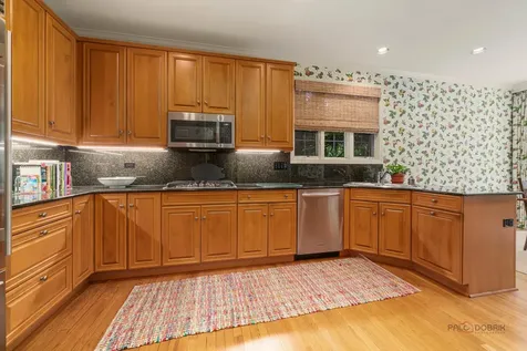 2148 Royal Ridge Drive Northbrook IL 60062