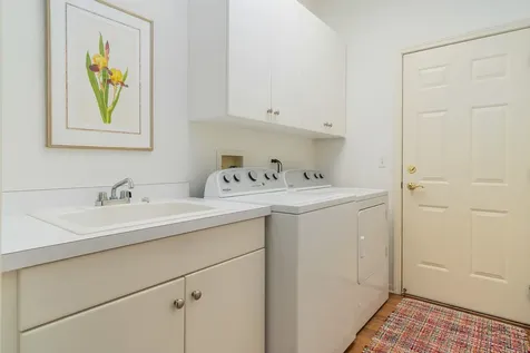 2148 Royal Ridge Drive Northbrook IL 60062
