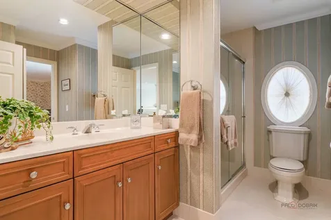 2148 Royal Ridge Drive Northbrook IL 60062