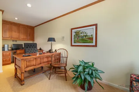 2148 Royal Ridge Drive Northbrook IL 60062