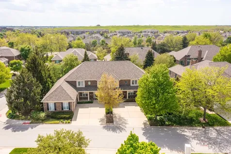 2148 Royal Ridge Drive Northbrook IL 60062