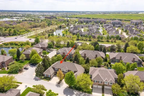 2148 Royal Ridge Drive Northbrook IL 60062