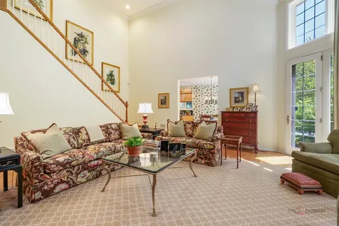 2148 Royal Ridge Drive Northbrook IL 60062