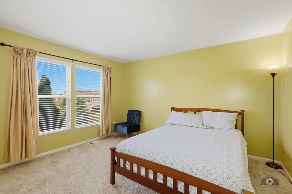 385 Marshall Ash Street Bolingbrook IL 60490