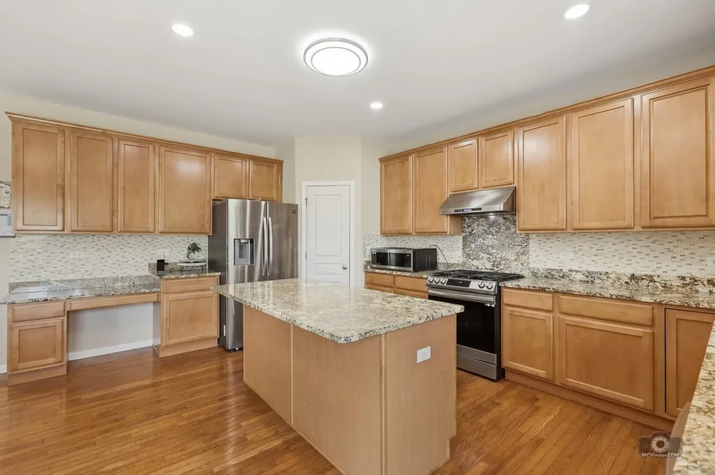 385 Marshall Ash Street Bolingbrook IL 60490