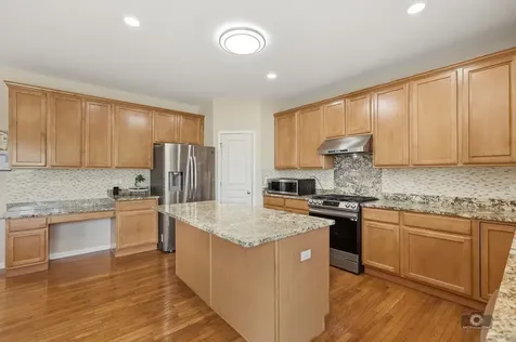 385 Marshall Ash Street Bolingbrook IL 60490