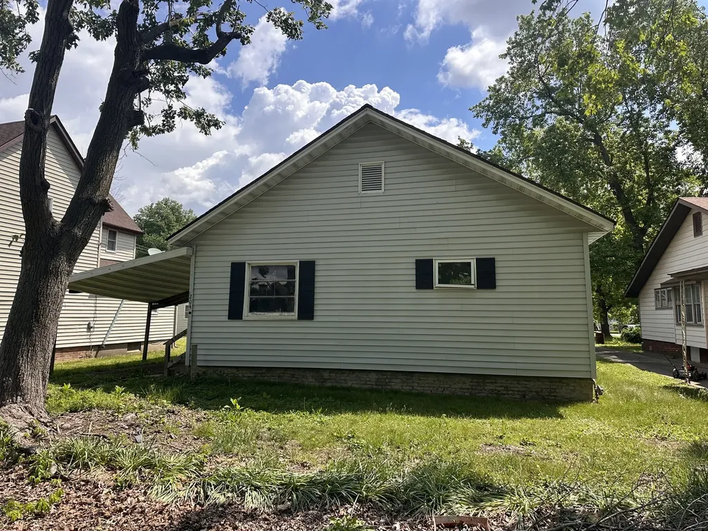 204 South 10th Street Herrin IL 62948