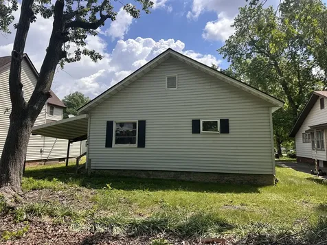204 South 10th Street Herrin IL 62948