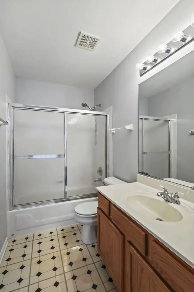 2455 Emerson Lane Naperville IL 60540