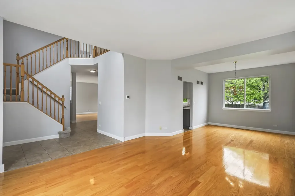 2455 Emerson Lane Naperville IL 60540