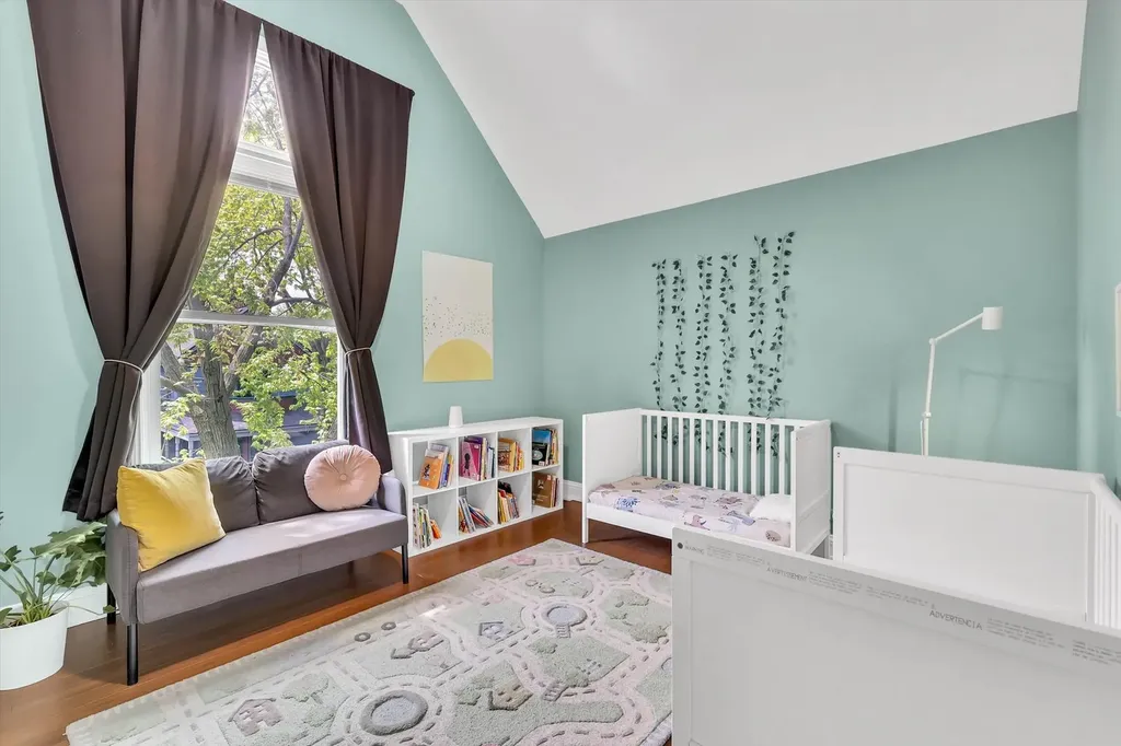 4701 South Woodlawn Avenue Chicago IL 60615