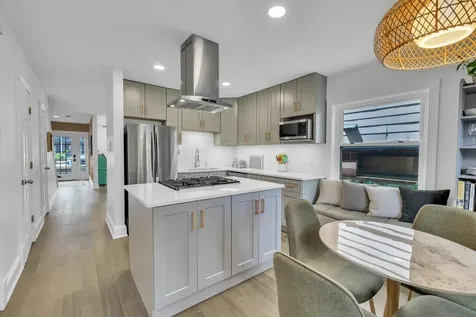 4701 South Woodlawn Avenue Chicago IL 60615