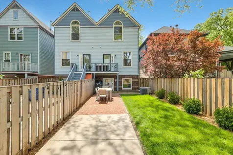 4701 South Woodlawn Avenue Chicago IL 60615