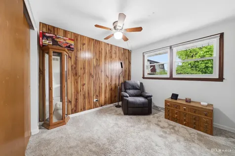 9826 Nottingham Avenue Chicago Ridge IL 60415