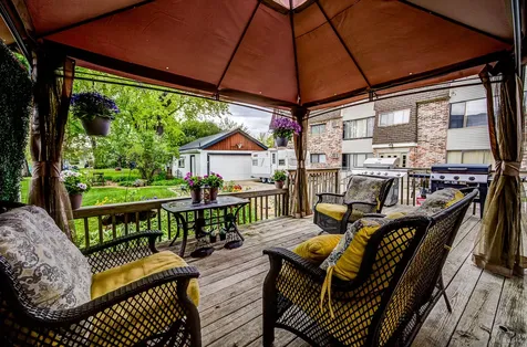 9826 Nottingham Avenue Chicago Ridge IL 60415