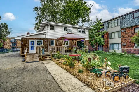 9826 Nottingham Avenue Chicago Ridge IL 60415