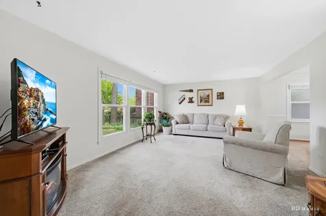 9826 Nottingham Avenue Chicago Ridge IL 60415