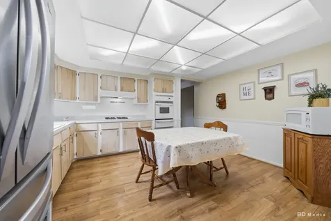 9826 Nottingham Avenue Chicago Ridge IL 60415