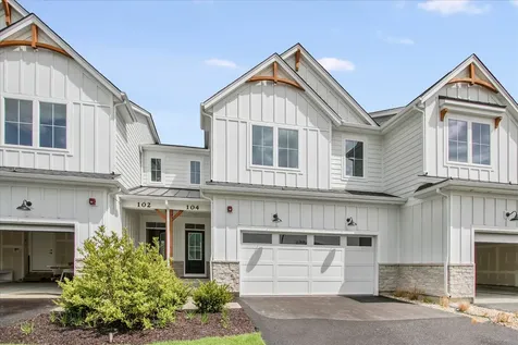 104 Sterling Drive Lincolnshire IL 60069