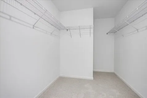 104 Sterling Drive Lincolnshire IL 60069