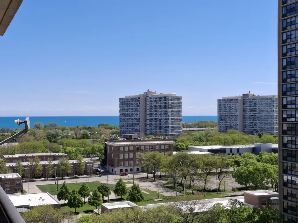 2605 South Indiana Avenue Chicago IL 60616