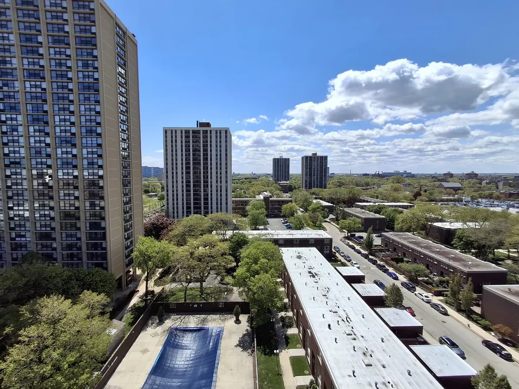 2605 South Indiana Avenue Chicago IL 60616