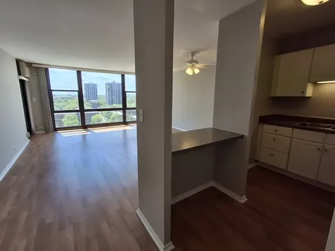 2605 South Indiana Avenue Chicago IL 60616