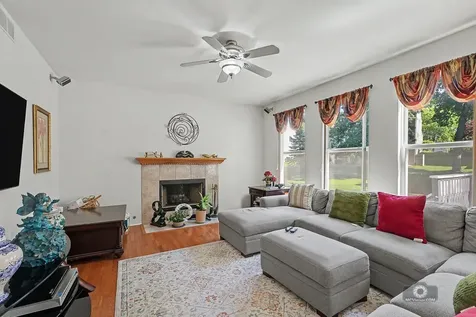 483 Elm Ridge Road Carpentersville IL 60110