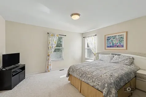 483 Elm Ridge Road Carpentersville IL 60110
