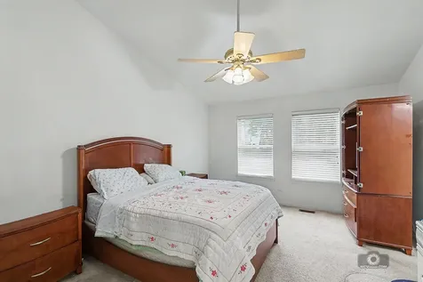 483 Elm Ridge Road Carpentersville IL 60110