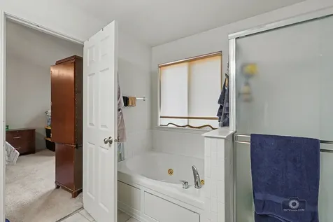483 Elm Ridge Road Carpentersville IL 60110