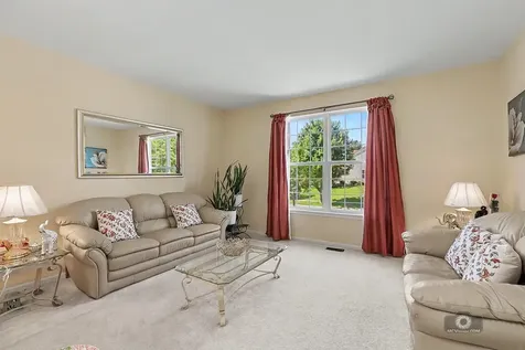 483 Elm Ridge Road Carpentersville IL 60110