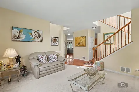 483 Elm Ridge Road Carpentersville IL 60110