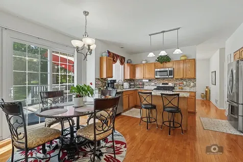 483 Elm Ridge Road Carpentersville IL 60110