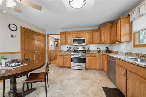569 Rose Lane Bartlett IL 60103