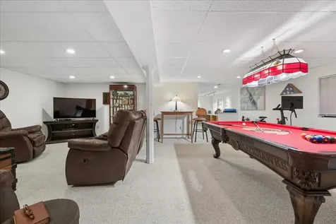 569 Rose Lane Bartlett IL 60103
