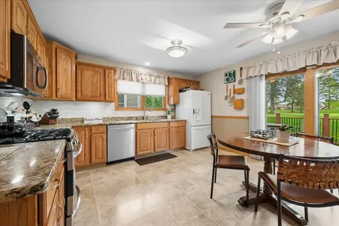 569 Rose Lane Bartlett IL 60103