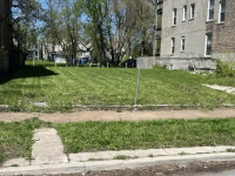 614 West 61st Place Chicago IL 60621