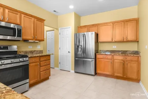 1909 Timbers Edge Circle Joliet IL 60431
